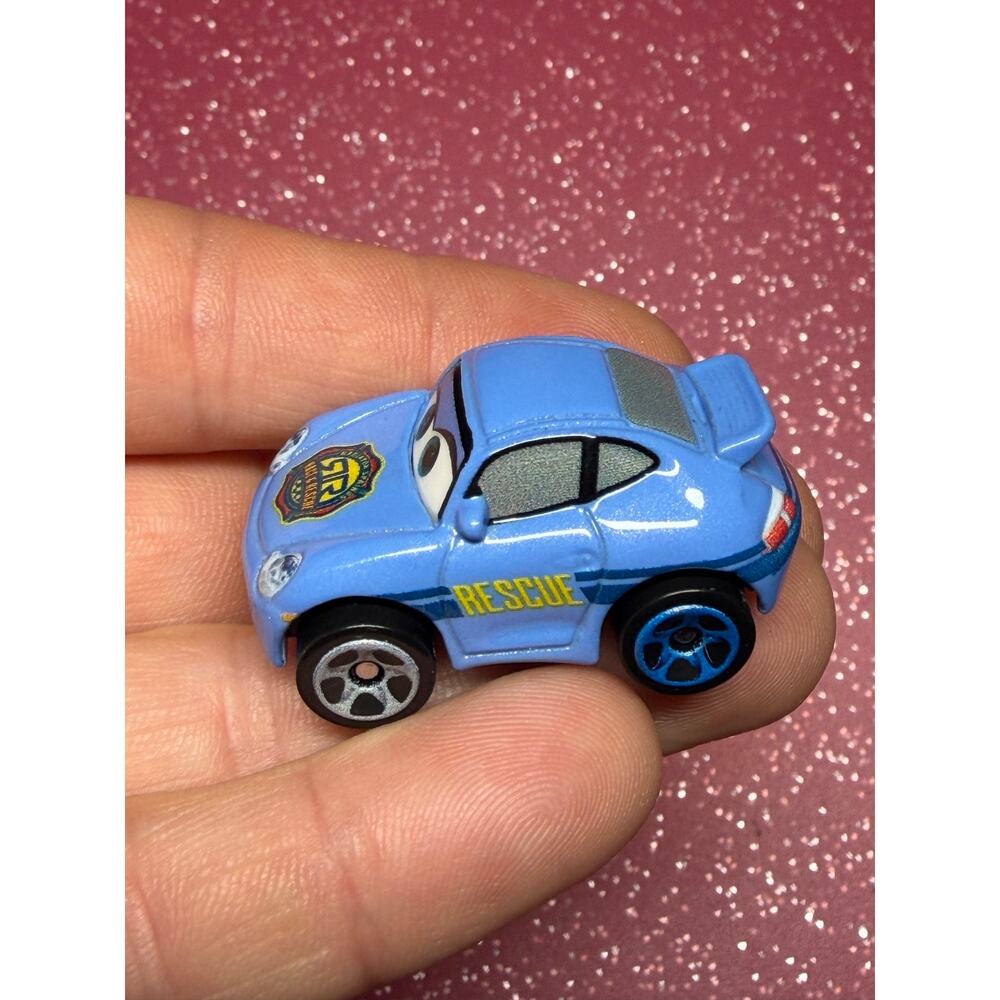 Disney Pixar Cars Mini Racers Race & Rescue Sally - Picture 2 of 3